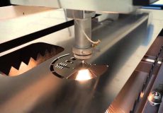 قیمت برش لیزر ورق استیل و عوامل موثر در هزینه‌ها