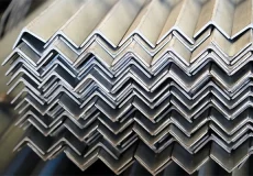 مزایای نبشی استیل